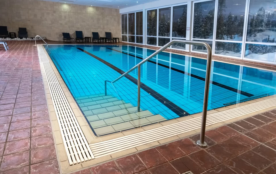 pool-001